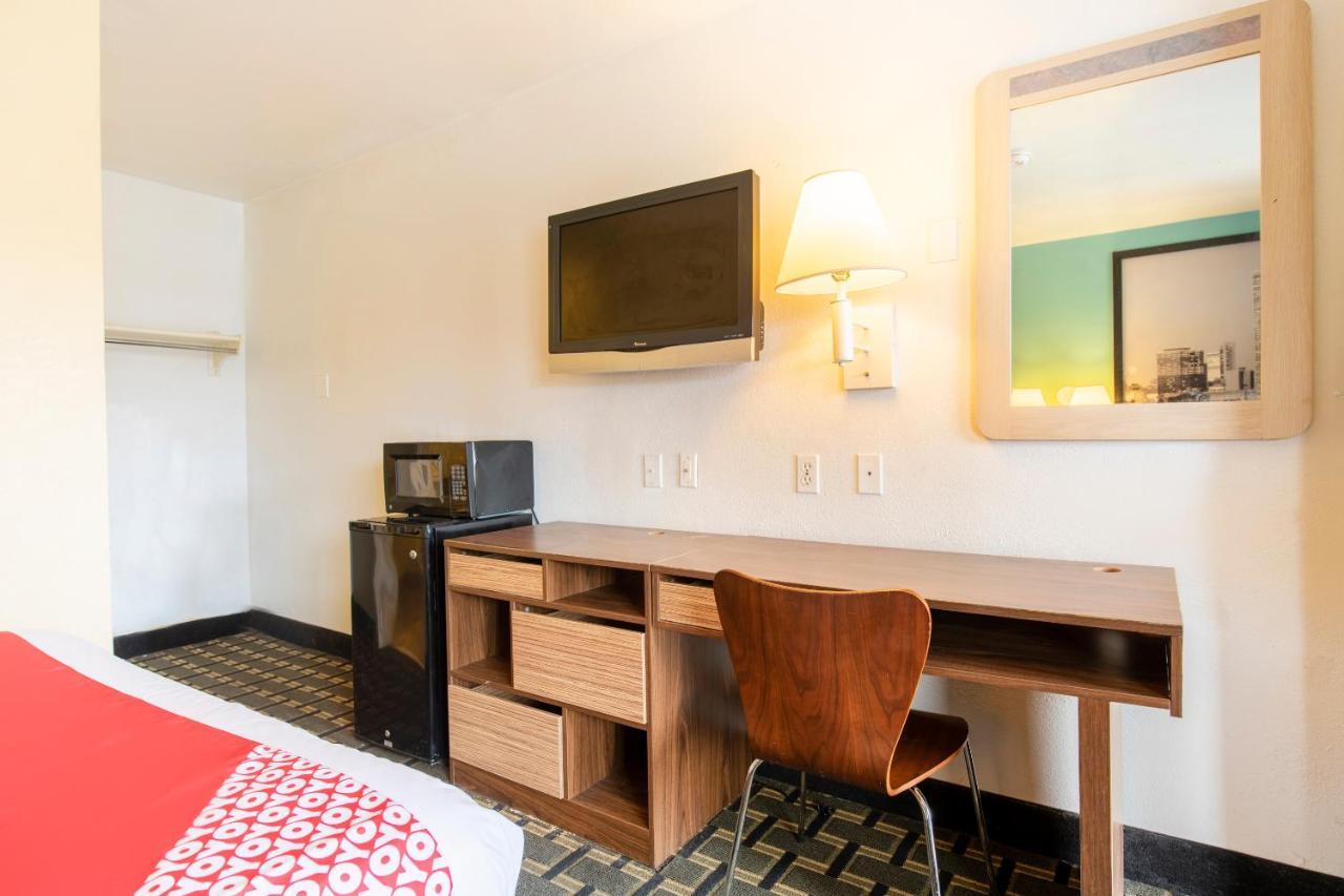 Oyo Hotel Tulsa Ok I-44/Route 66 Bagian luar foto