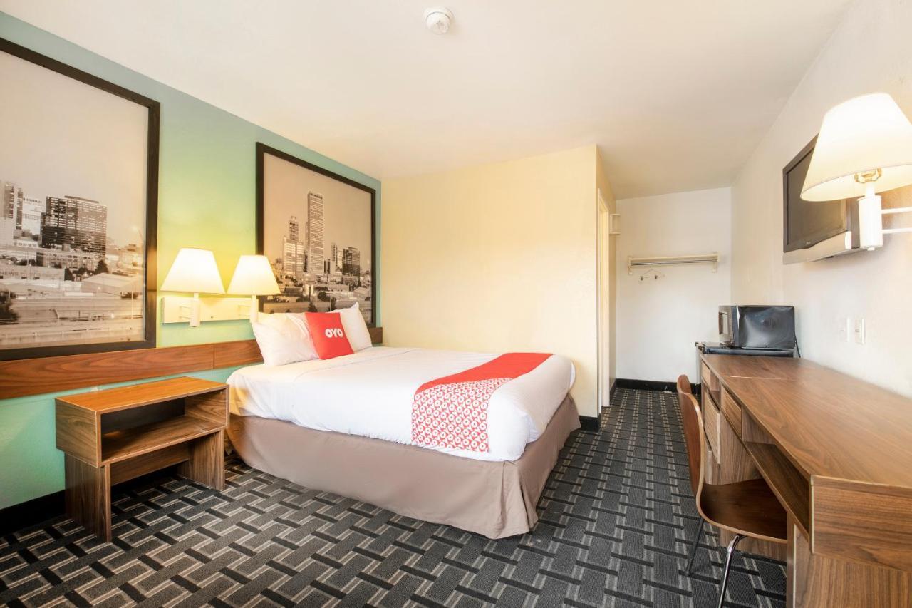 Oyo Hotel Tulsa Ok I-44/Route 66 Bagian luar foto